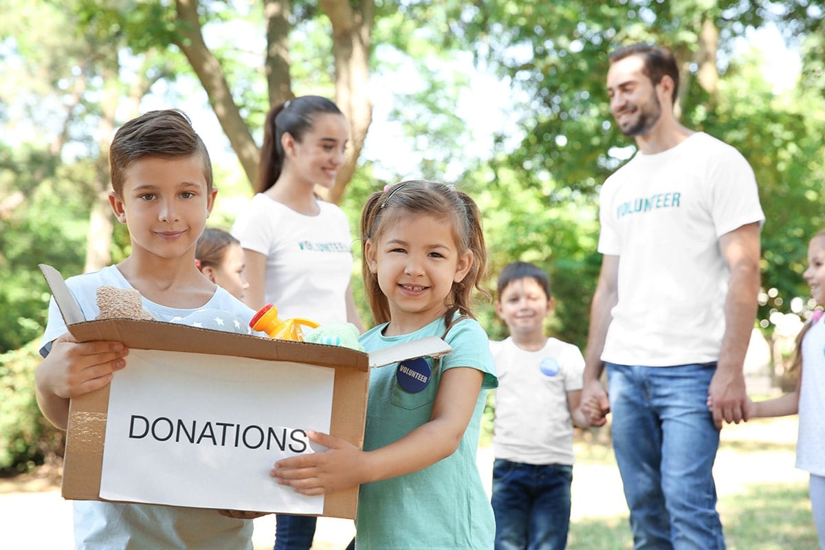 9 Ways to Teach Generosity to Your Grandchildren