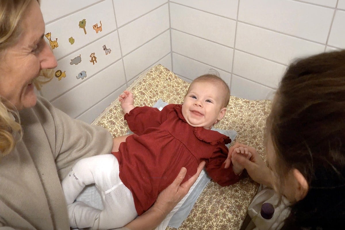 How Grandparents Can Pass Down Faith: Lessons From Lois in 2 Timothy